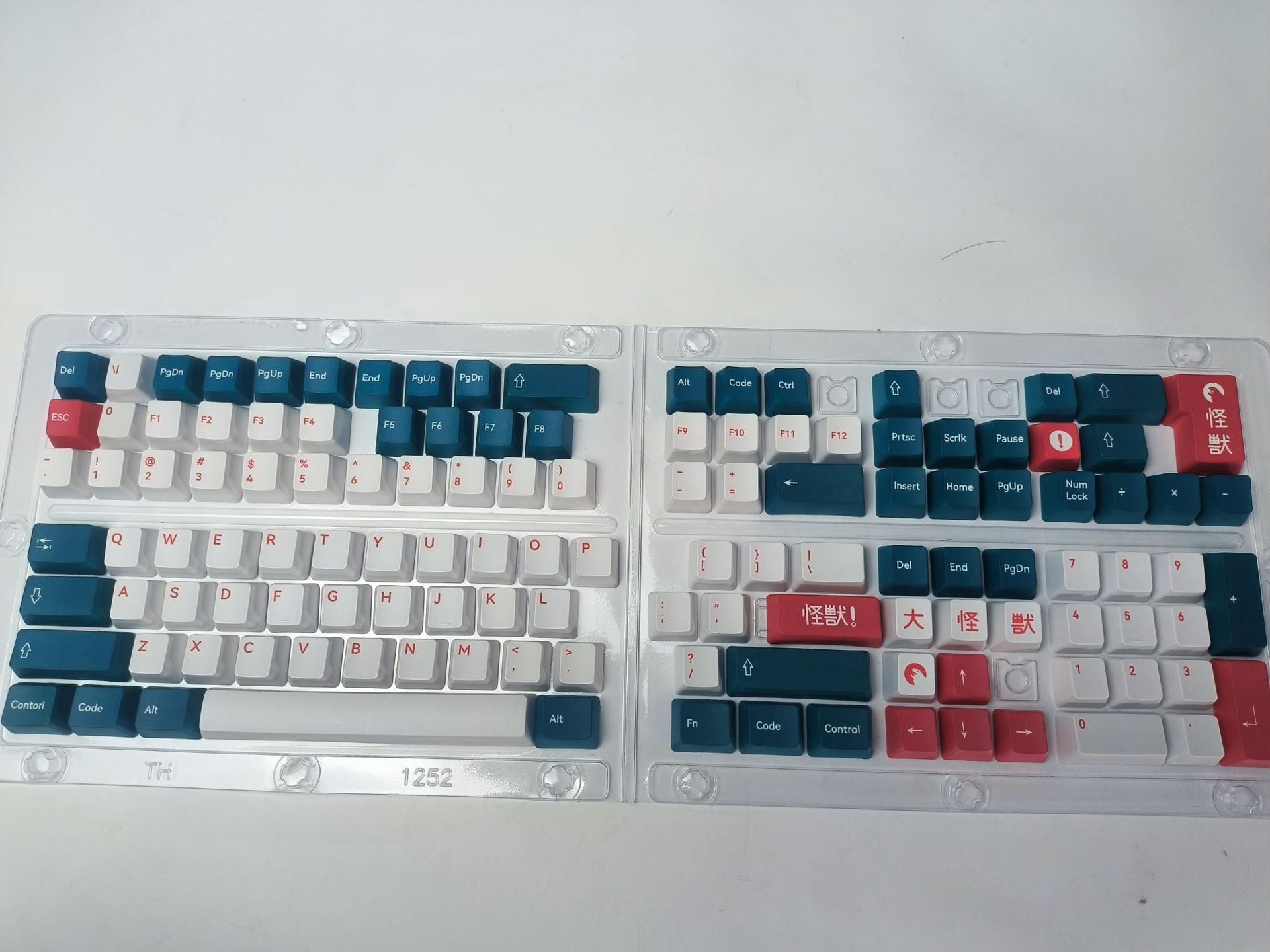 IOAOI  Monsters 129-Keys OEM Profile PBT Keycap Sets